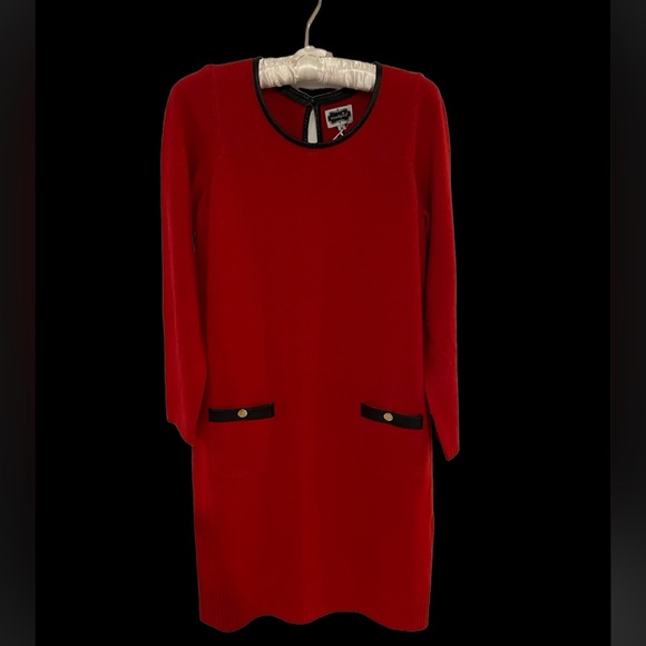 ❤️❤️Holiday Ready NWT Lightweight Red Dress with Black Pseudo-leather Trim - Picture 1 of 4